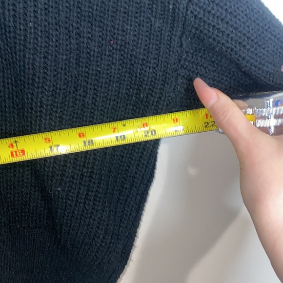 🪸Perfect basic long sleeved sweater! - Picture 7 of 7